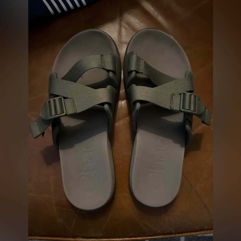 men’s size 12 chaco chillos slides (fossil) color